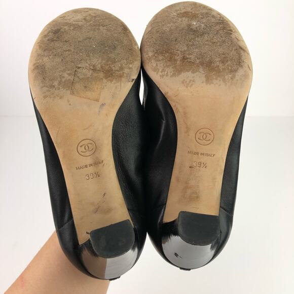 Chanel Black Lambskin Leather Ruffle CC Logo Patent Cap Toe Heels. Authentic. - Picture 12 of 14